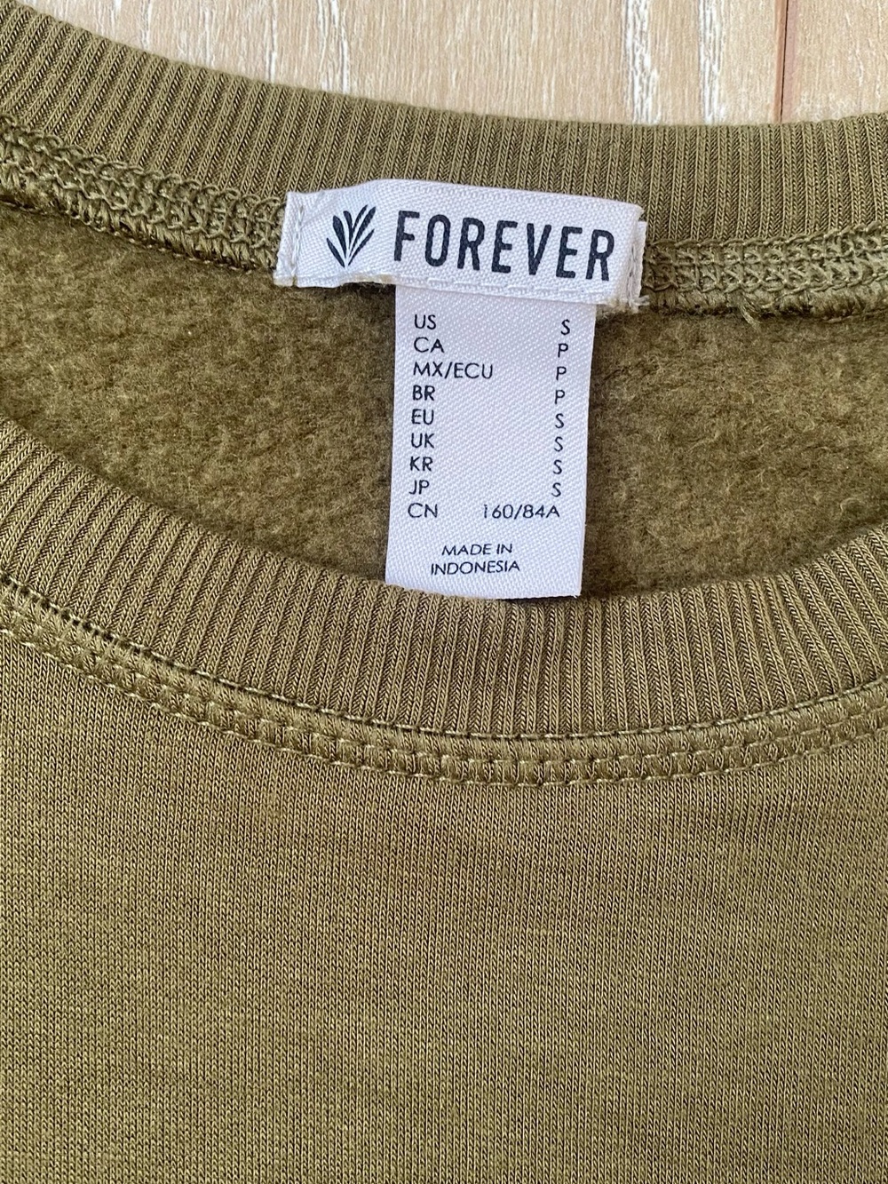 Forever 21 Olive Cropped Crewneck Sweatshirt - Picture 2 of 3